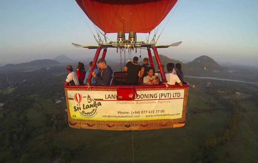  Hot Air Balloon