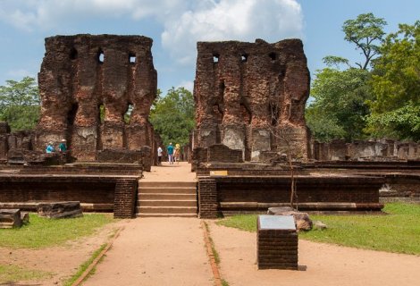 Polonnaruwa Cultural Site